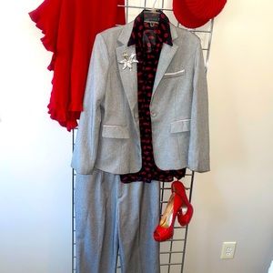 Women’s “Yunclos” Blazer and Pants Set